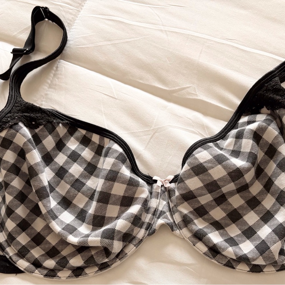 ◼️◻️Cute~gently worn black/white *CACIQUE*  brand underwire BRA  in size 46C!💗